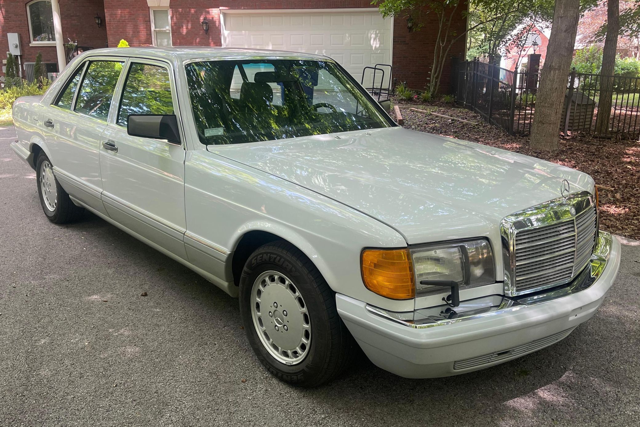 1991 Mercedes-Benz S-Class