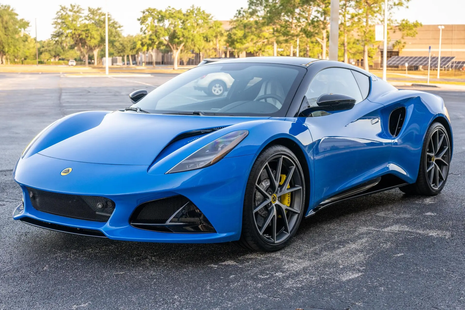 2024 Lotus Emira V6