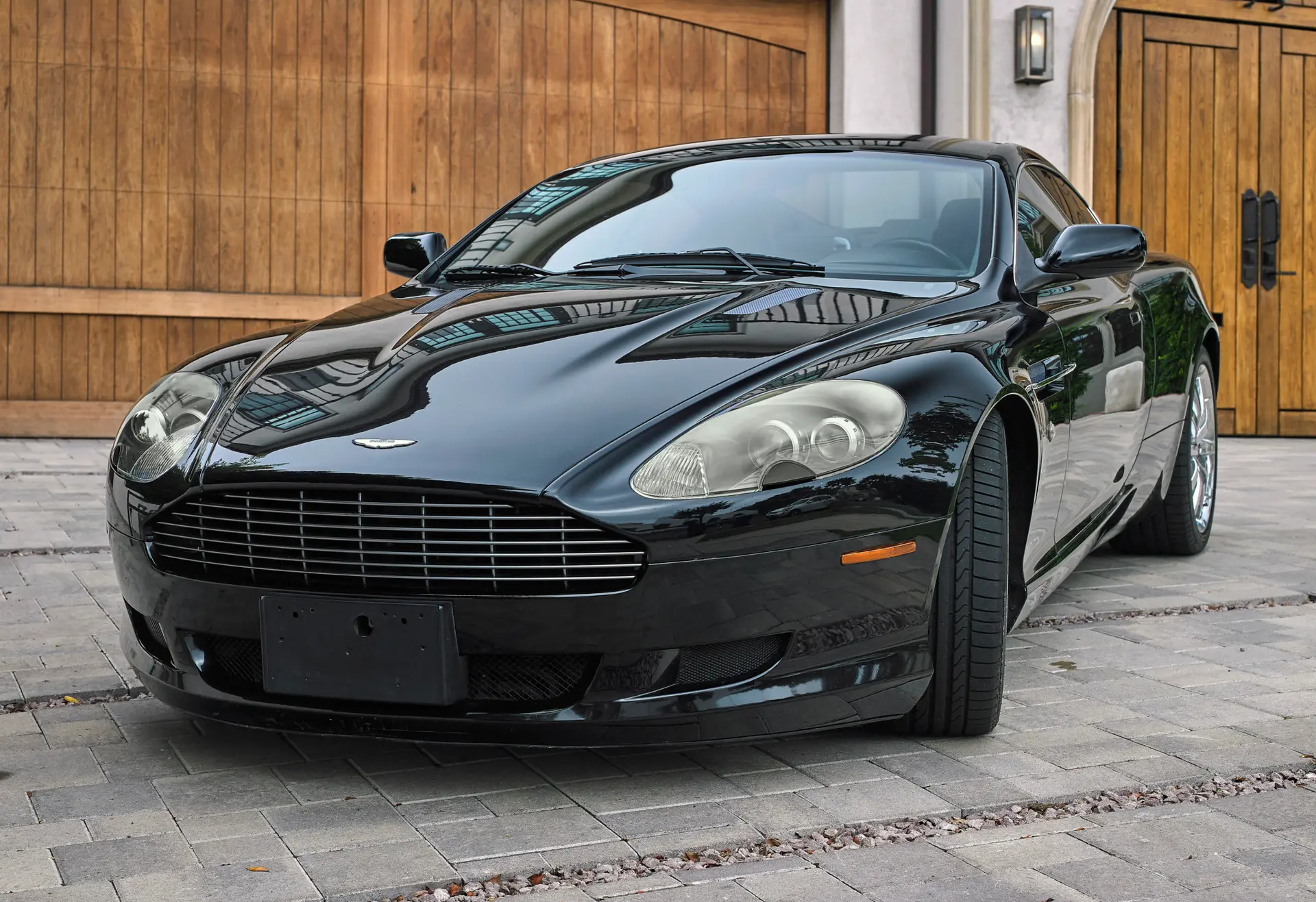2005 Aston Martin DB9 Coupe