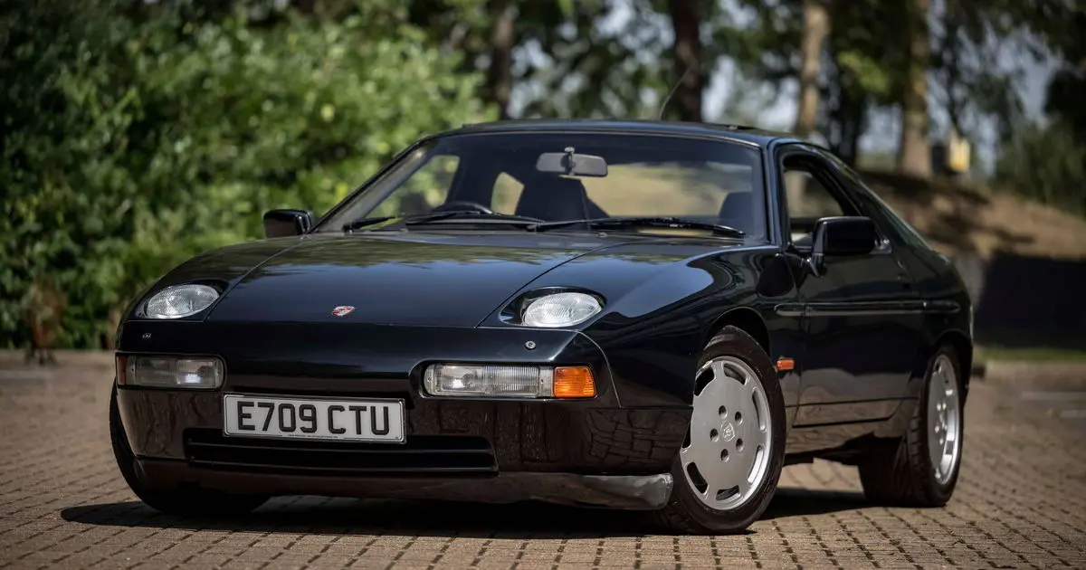 1988 Porsche 928 S4