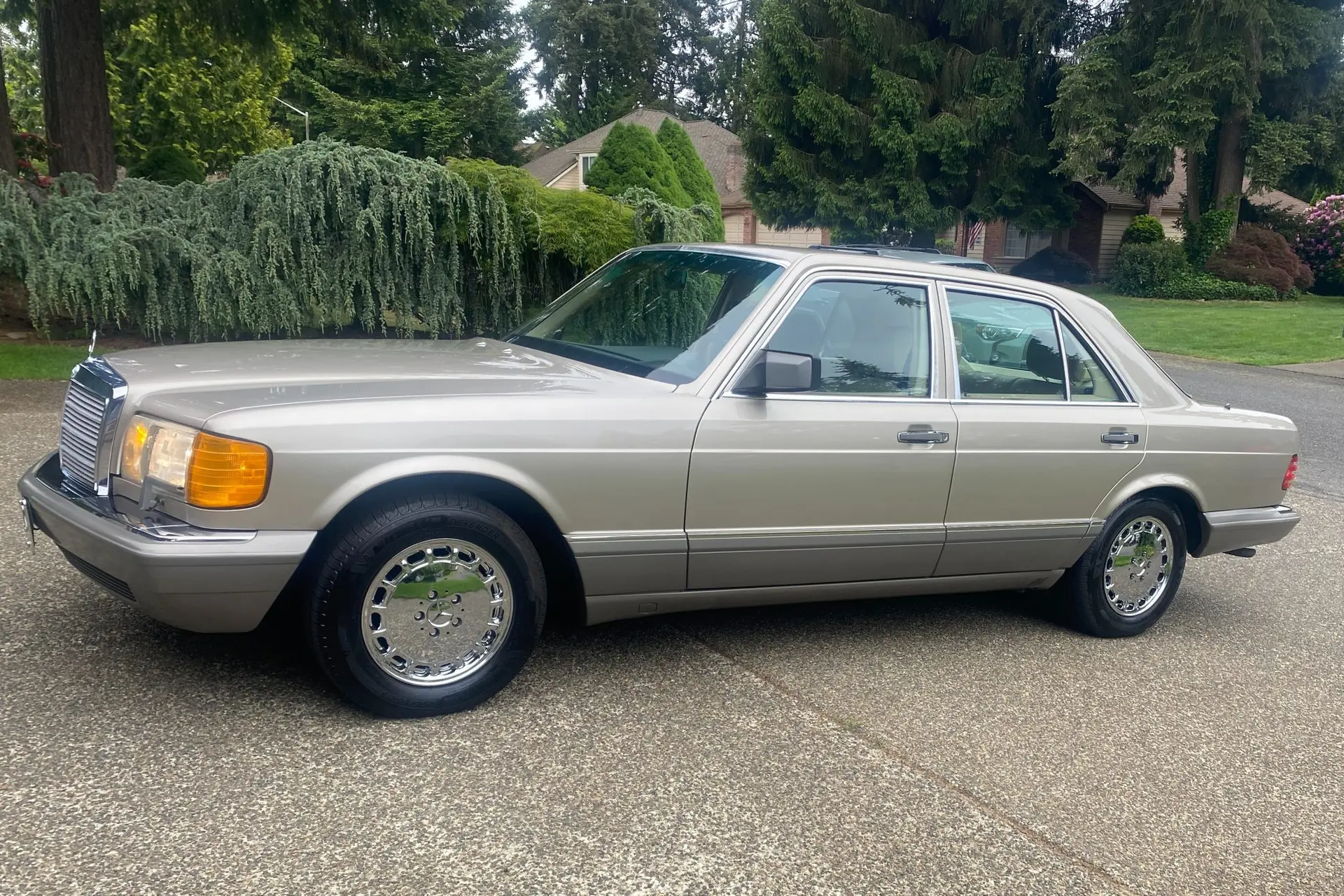 1989 Mercedes-Benz S-Class