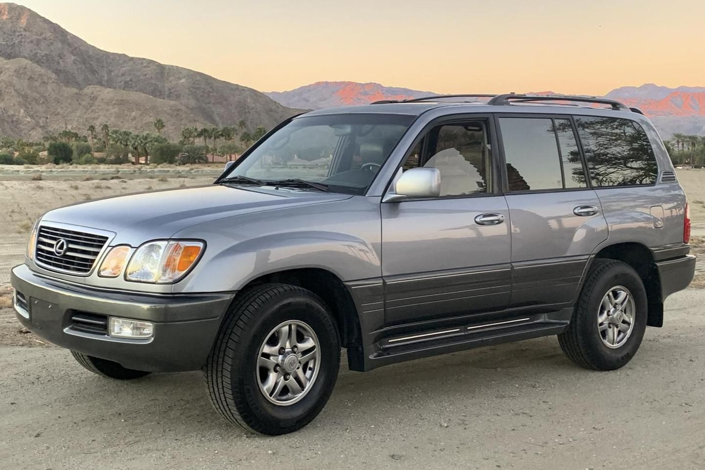 2001 Lexus LX