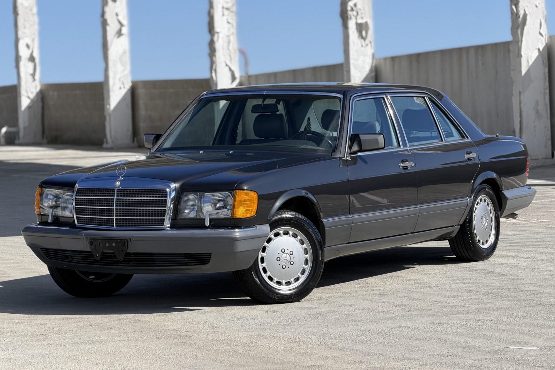 1989 Mercedes-Benz S-Class