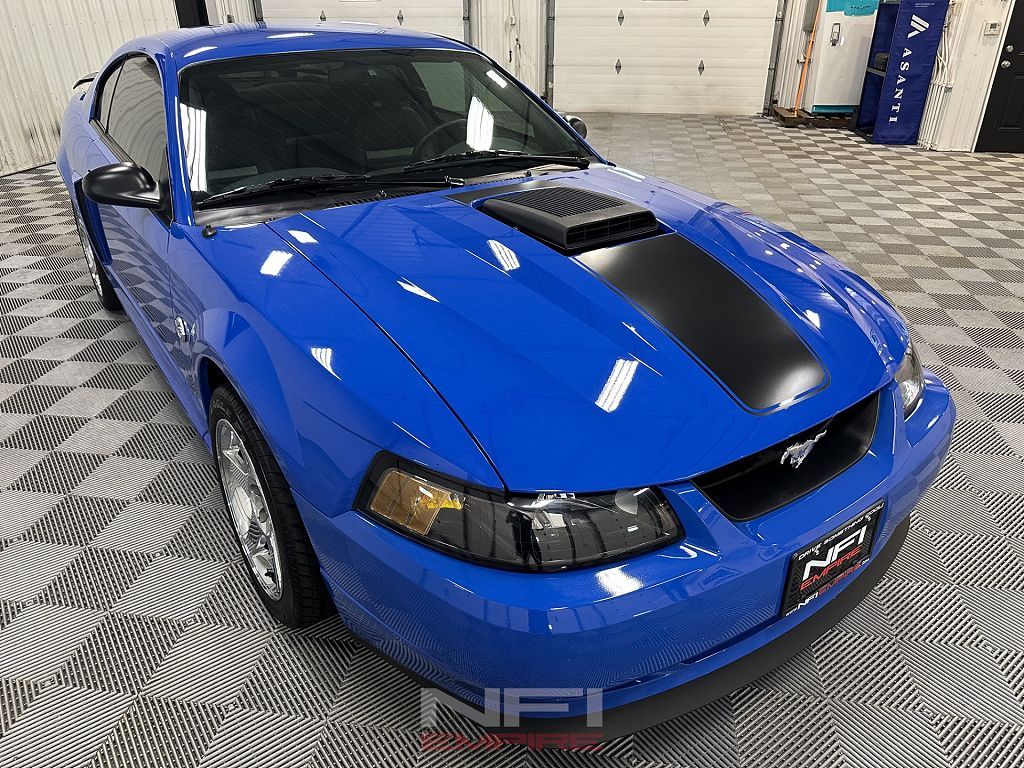 2004 Ford Mustang Mach 1