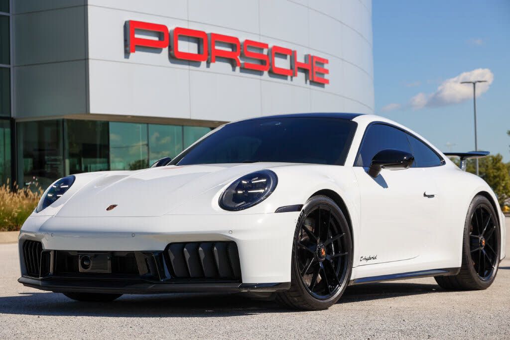 2026 Porsche 992.2 Carrera 4 GTS