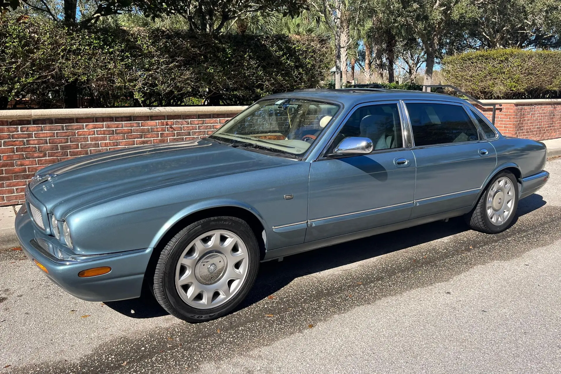 2002 Jaguar XJ