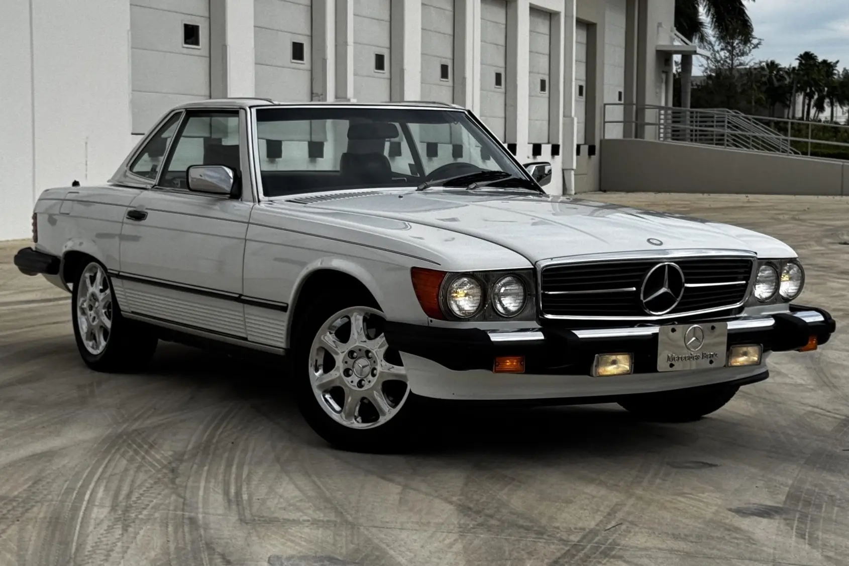 1989 Mercedes-Benz SL-Class 560SL