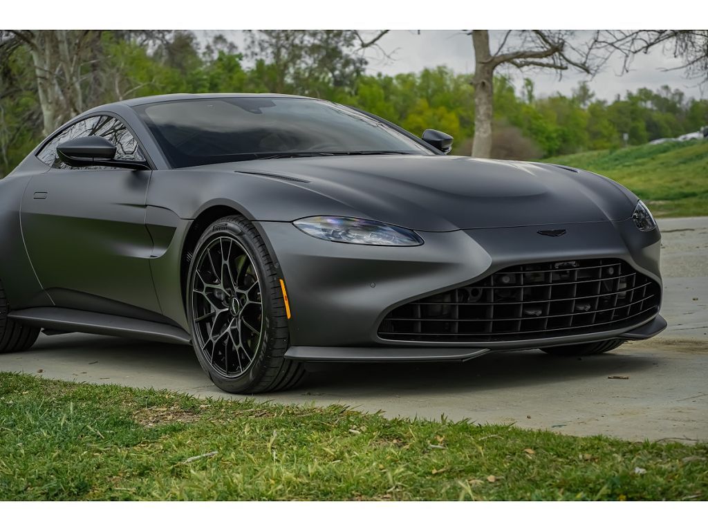 2021 Aston Martin Vantage V8