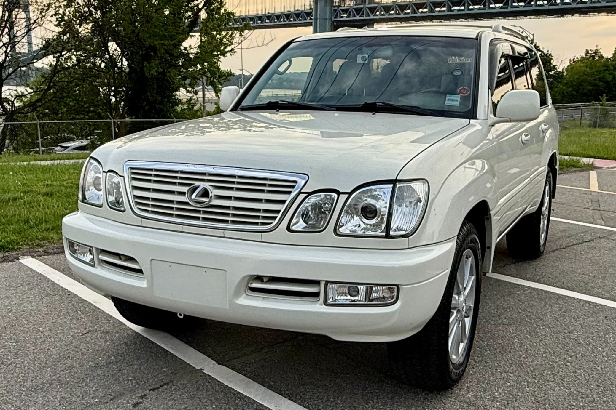 2001 Lexus LX