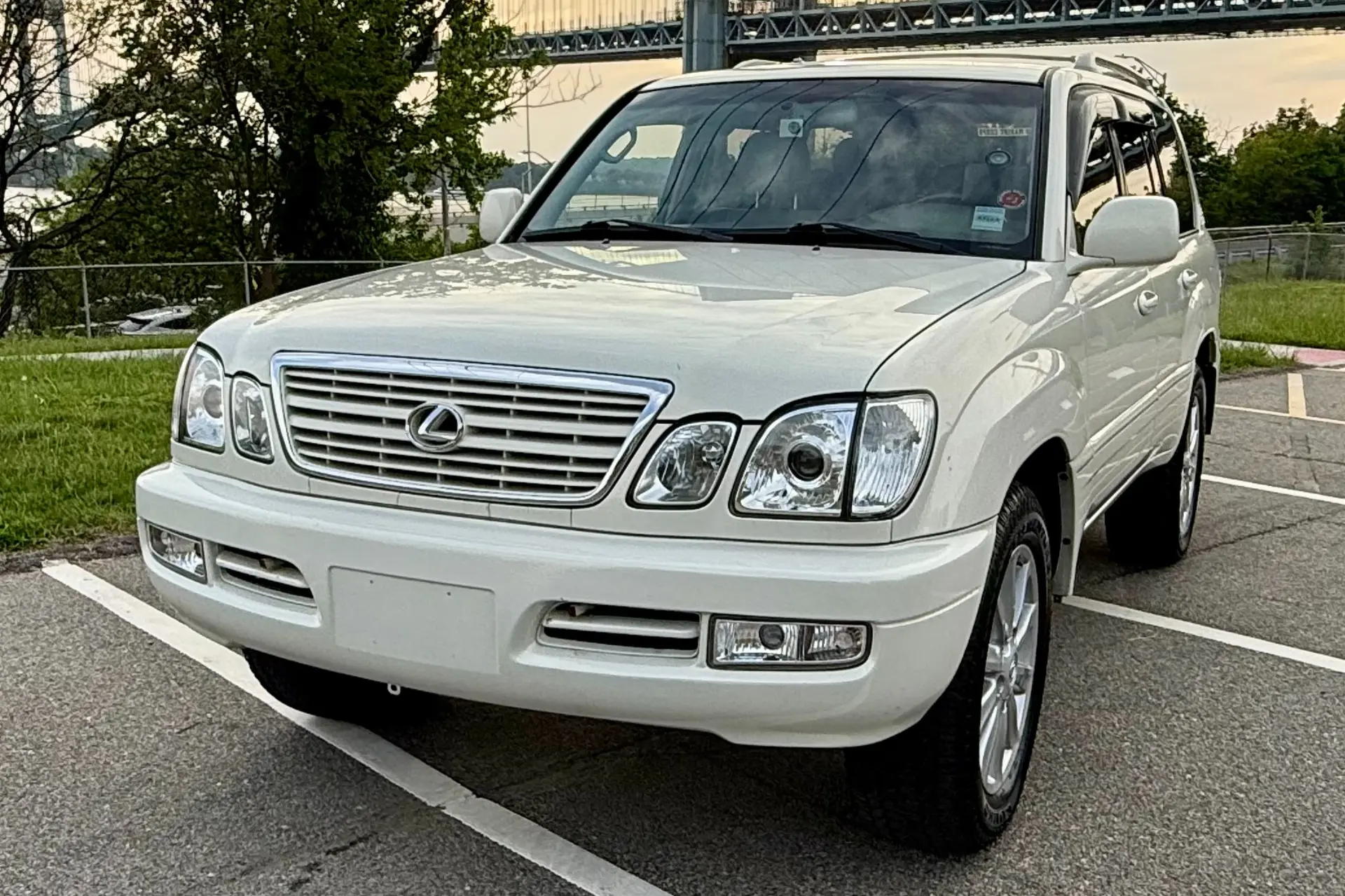 2001 Lexus LX