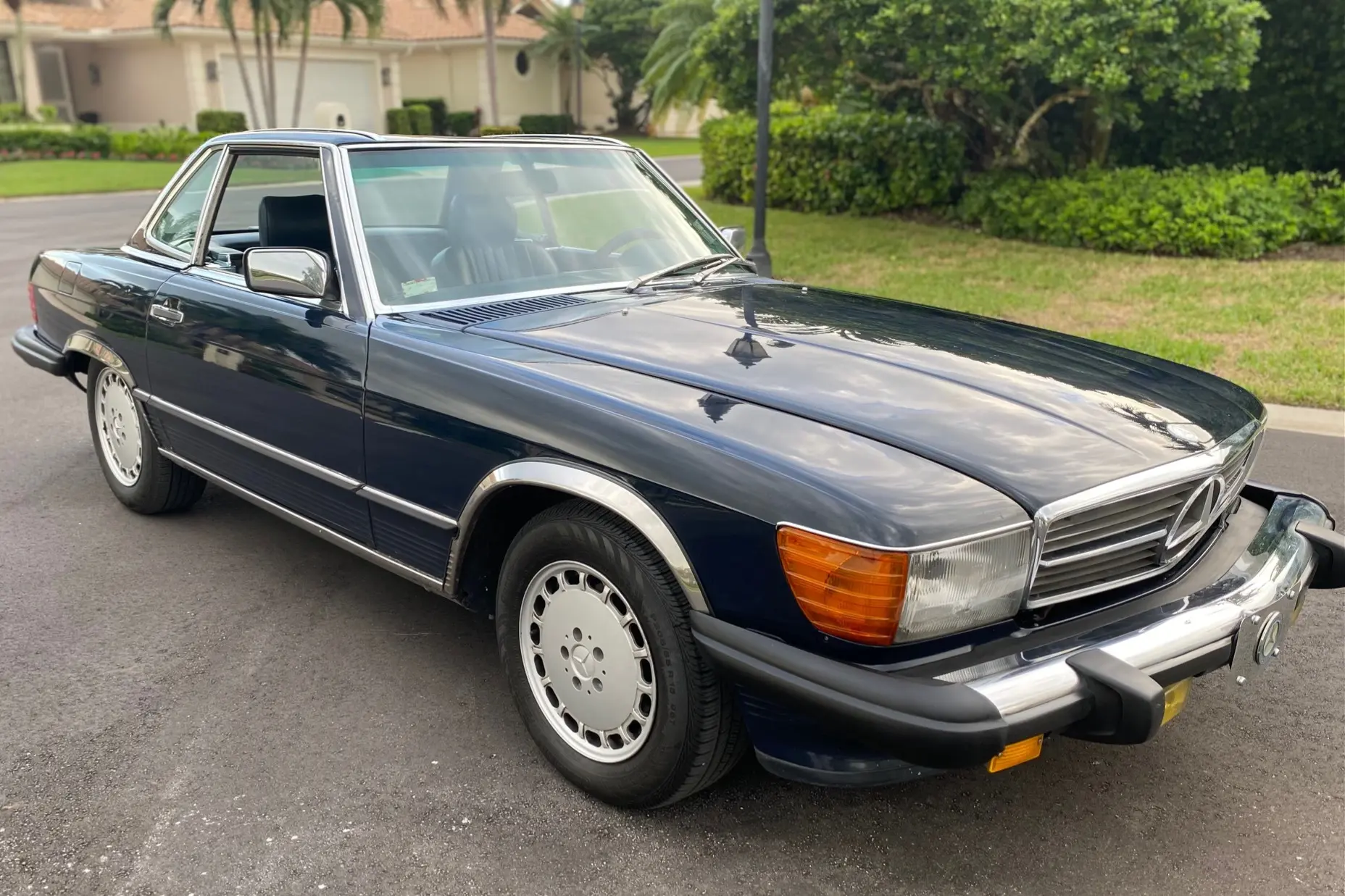 1987 Mercedes-Benz SL-Class 560SL