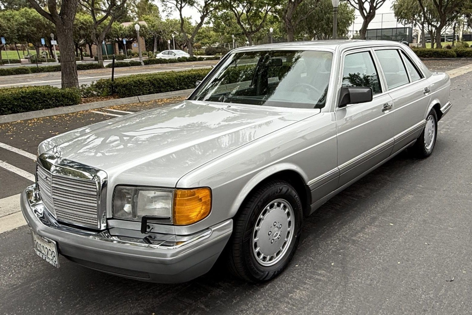 1990 Mercedes-Benz S-Class