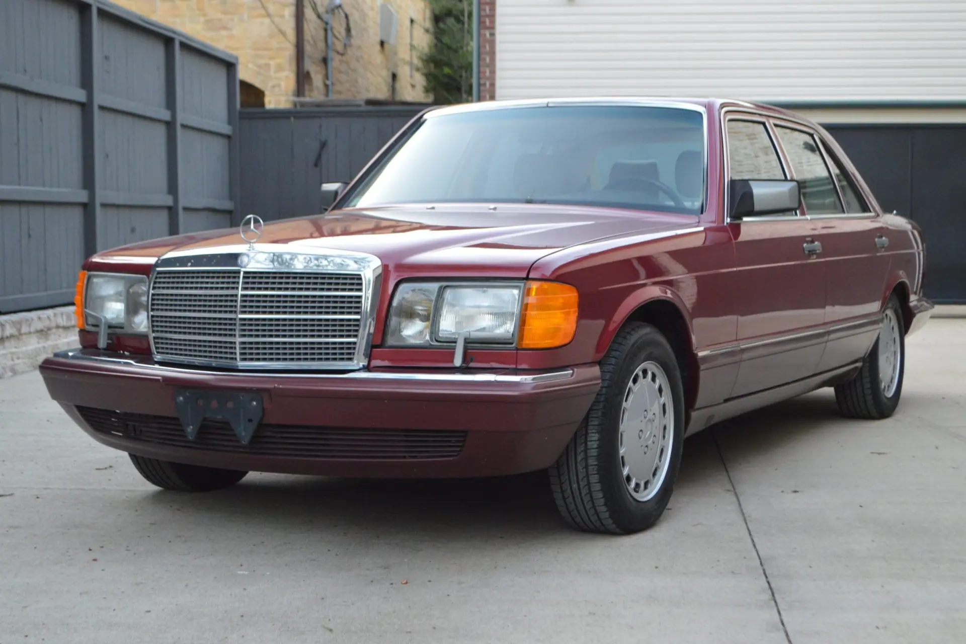 1990 Mercedes-Benz SL-Class 560SL