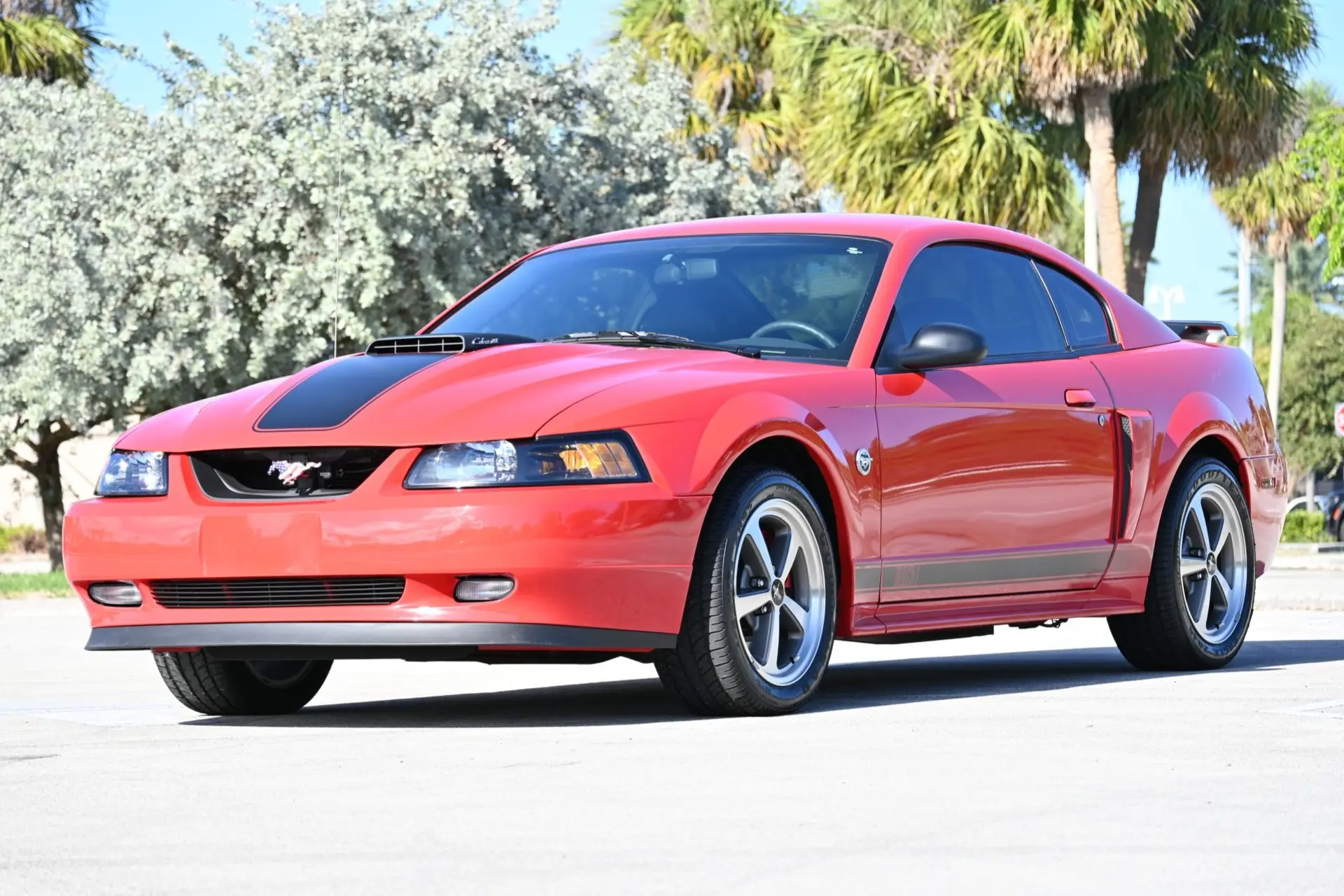 2004 Ford Mustang Mach 1