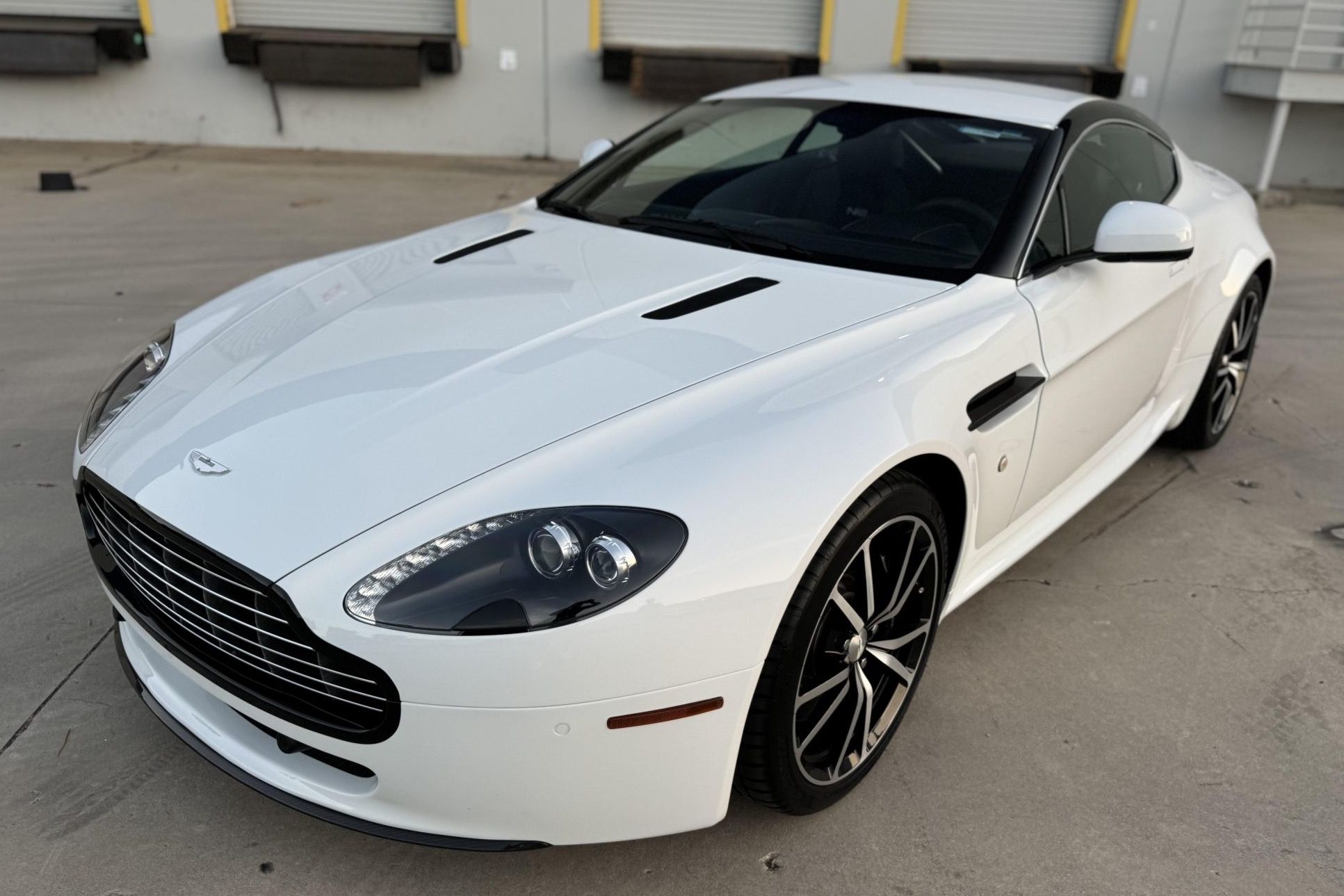 2011 Aston Martin Vantage Vantage 4.7 Coupe