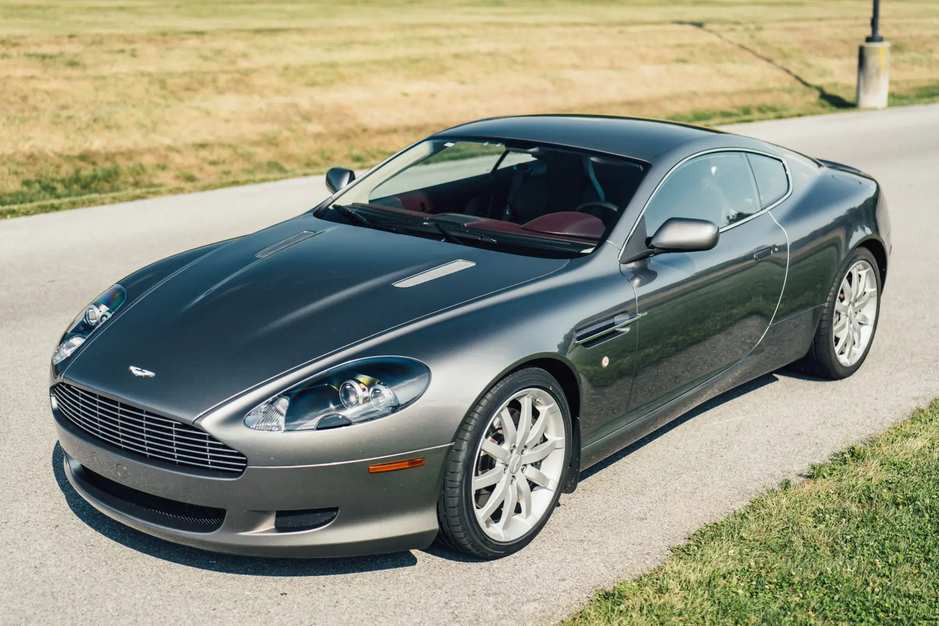 2005 Aston Martin DB9 Coupe
