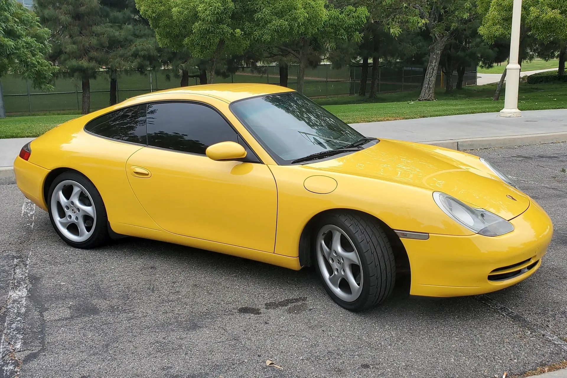 2001 Porsche 911 Carrera