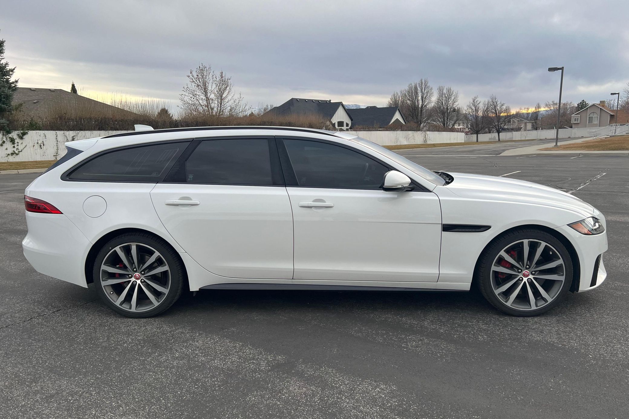 2018 Jaguar XF P300 R-Dynamic SE