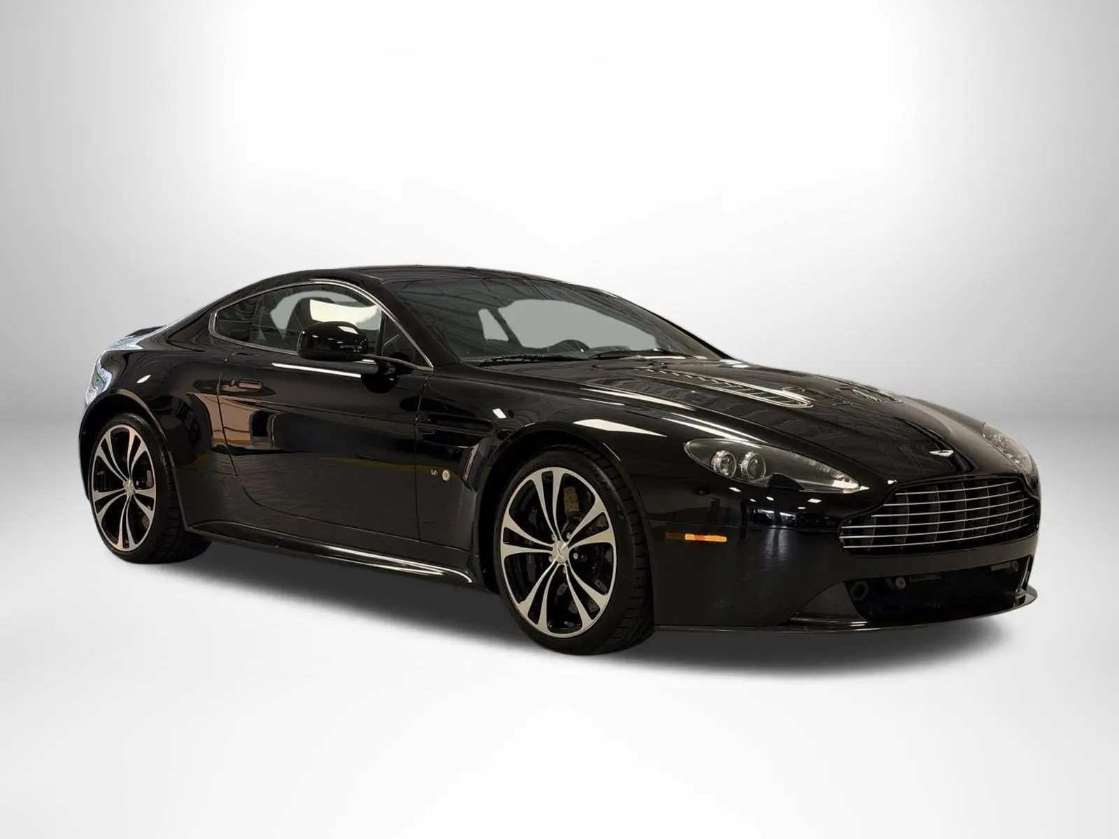 2011 Aston Martin Vantage V12 Vantage Coupe