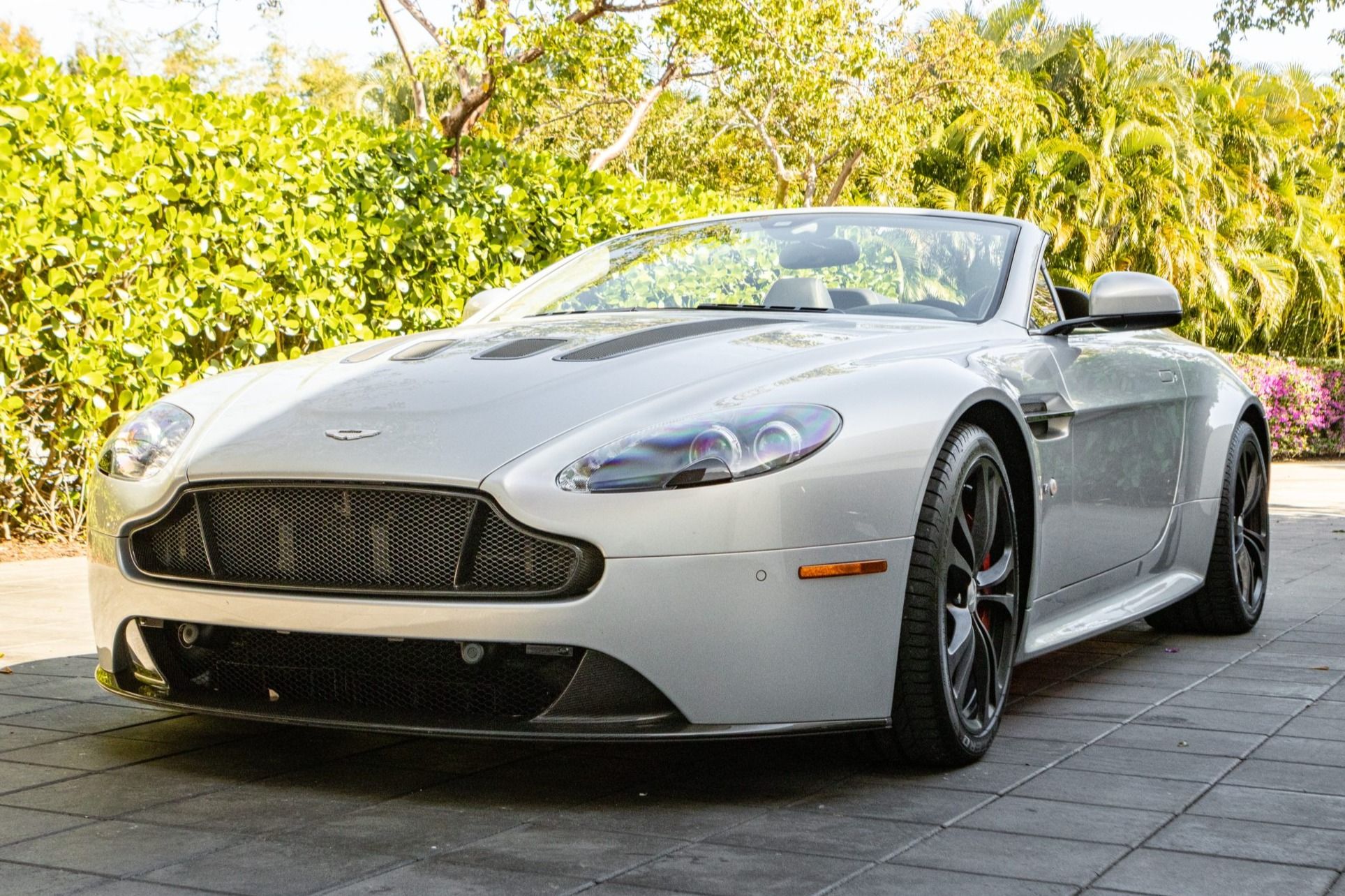 2017 Aston Martin Vantage V12 Vantage S Roadster Manual