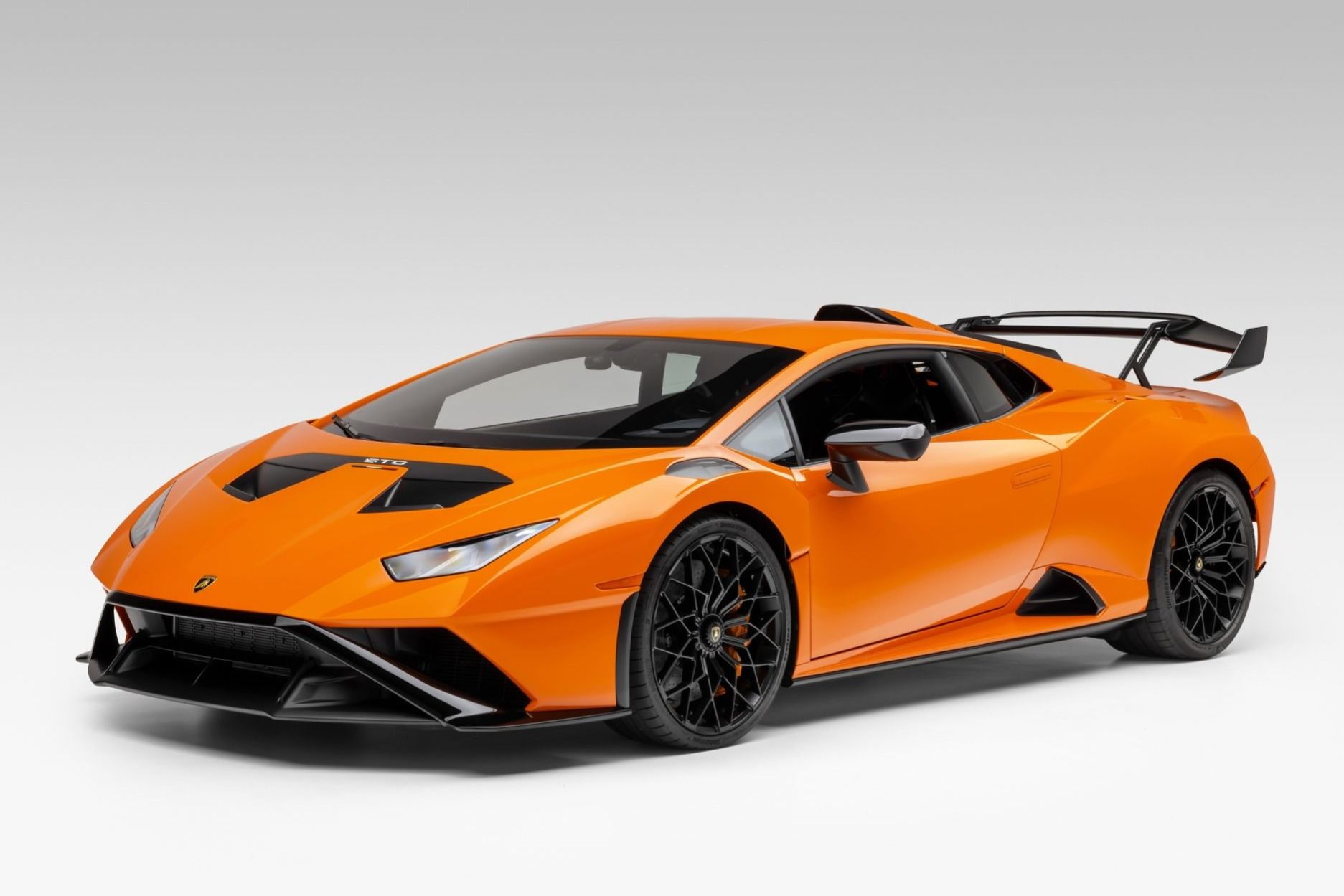 2022 Lamborghini Huracán STO