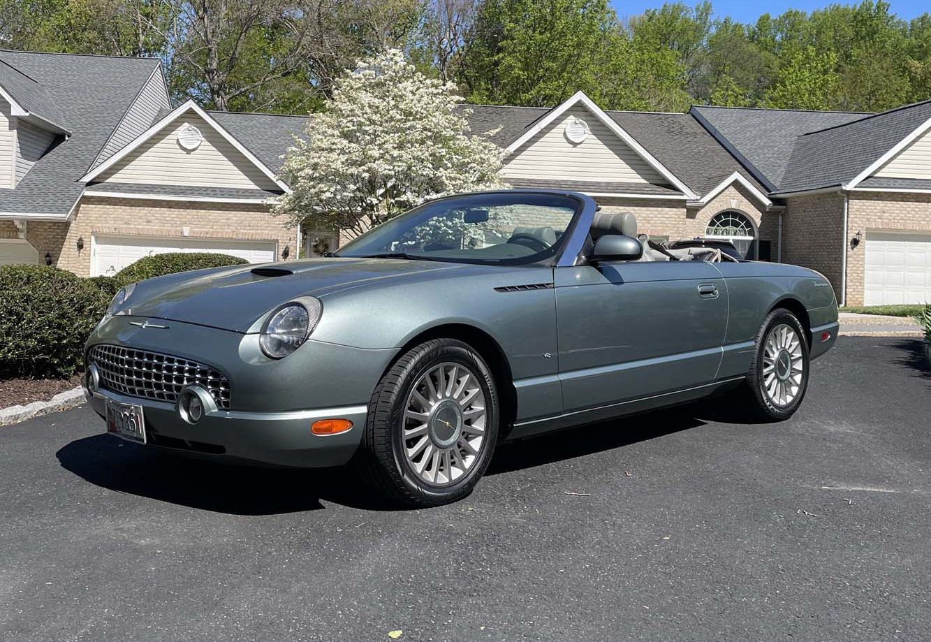 2004 Ford Thunderbird