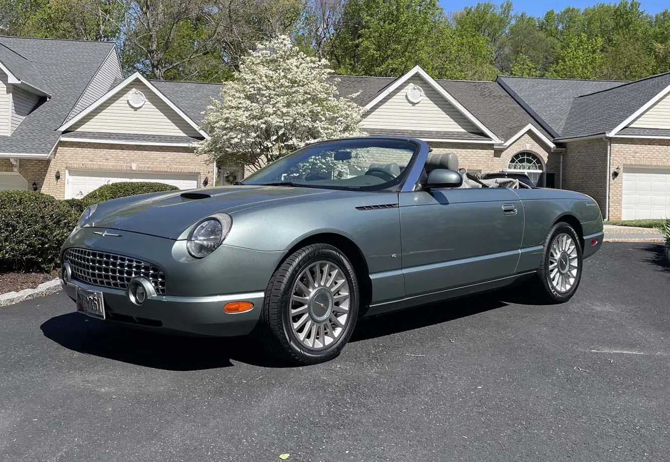 2004 Ford Thunderbird