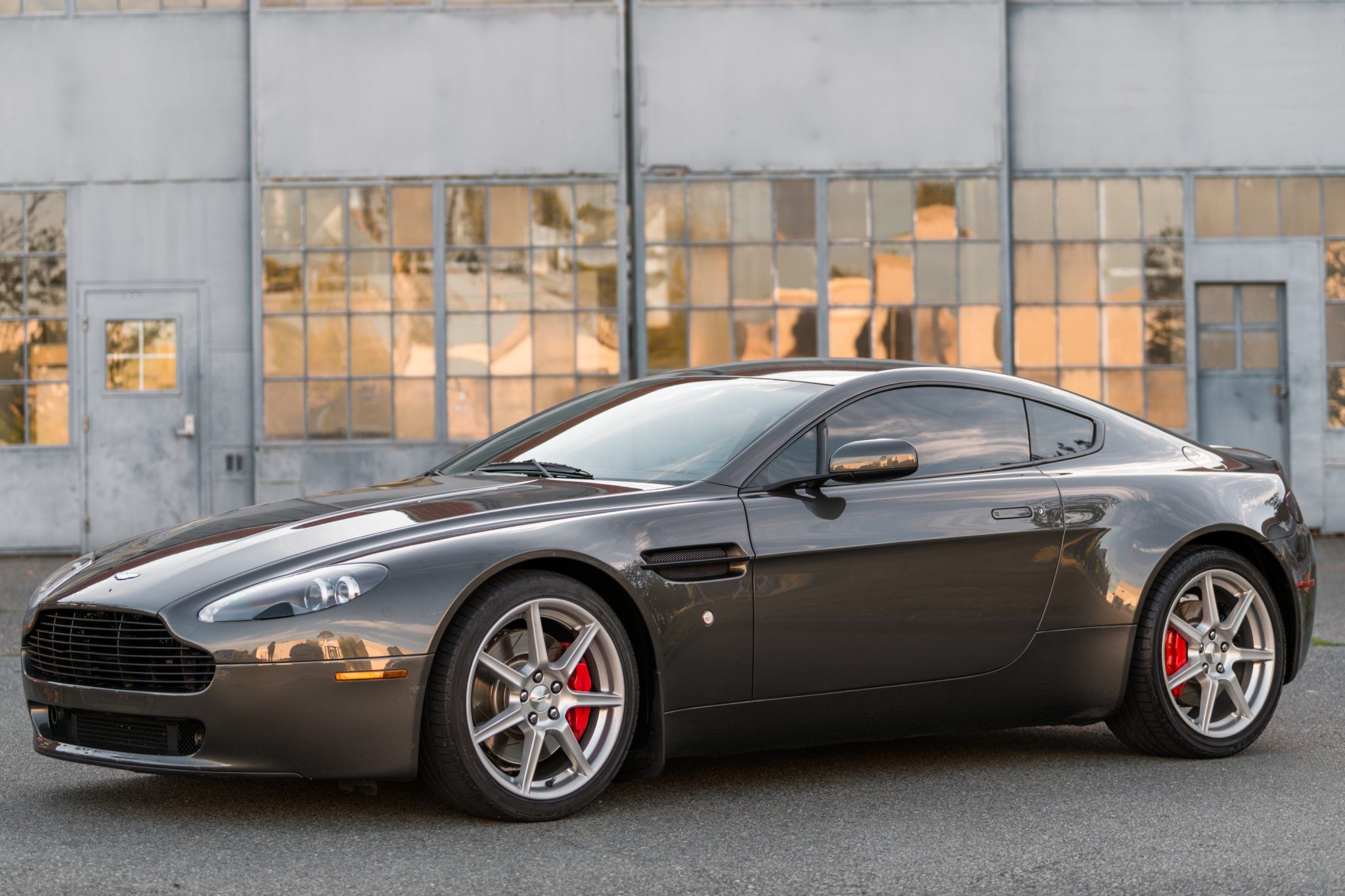 2008 Aston Martin Vantage Race Cars