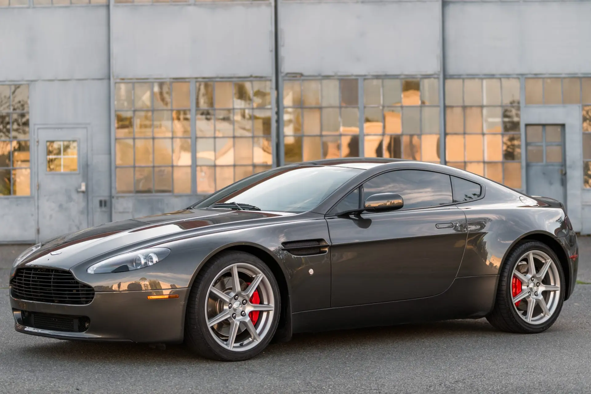 2008 Aston Martin Vantage Race Cars