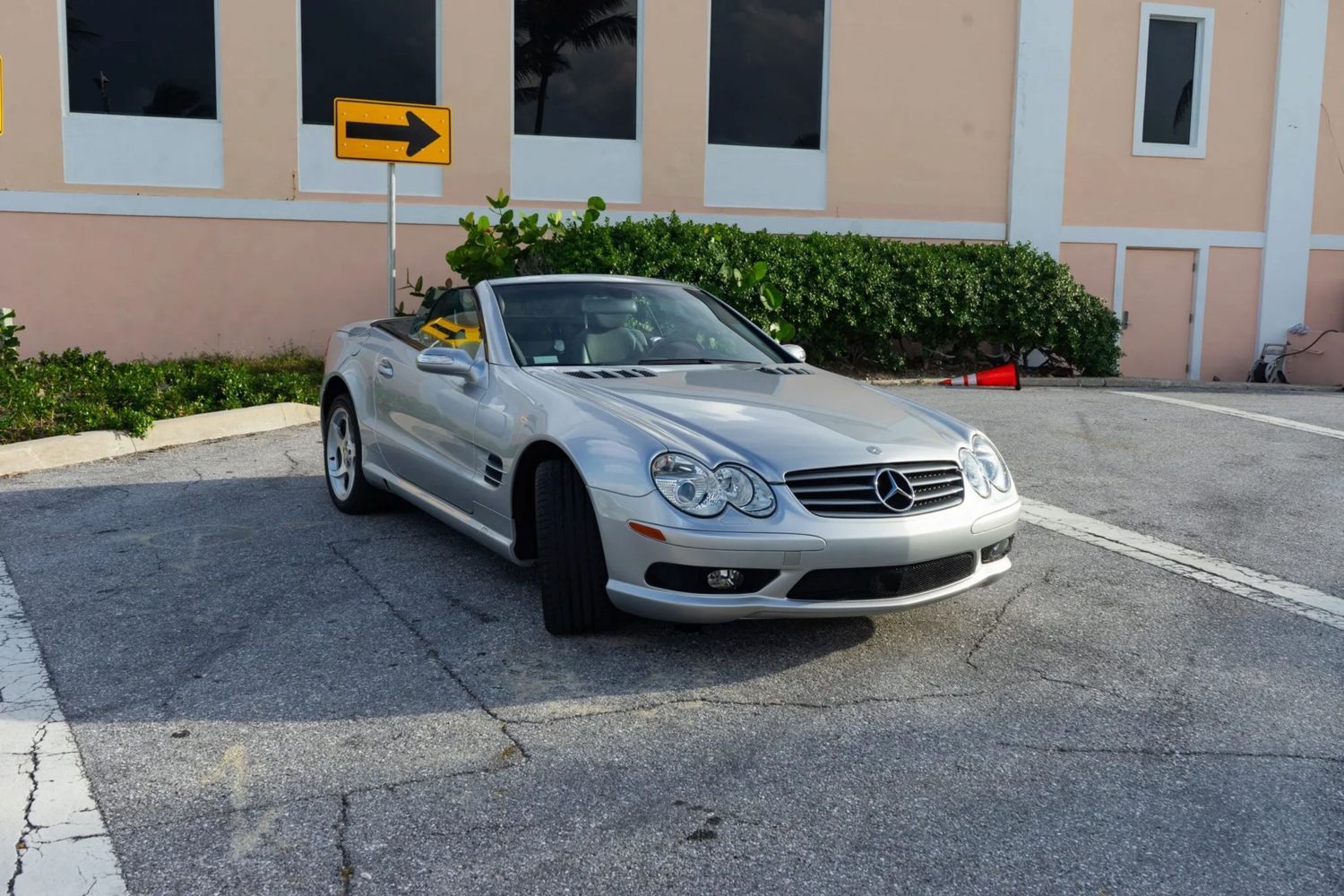 2004 Mercedes-Benz SL-Class SL500