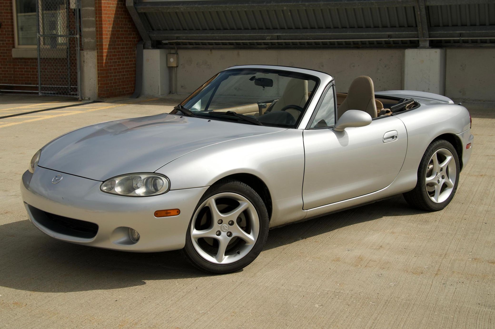 2001 Mazda MX-5