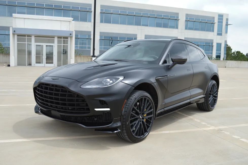 2023 Aston Martin DBX 707