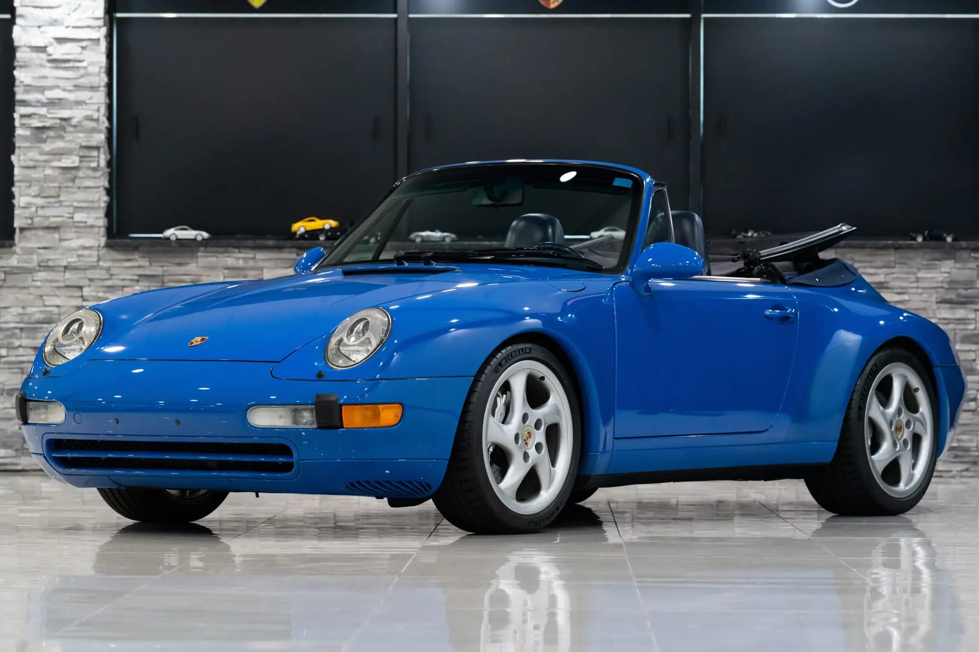 1997 Porsche 911 Carrera 4 Cabriolet