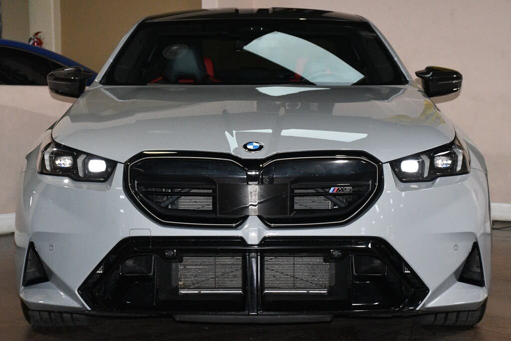 2025 BMW M5