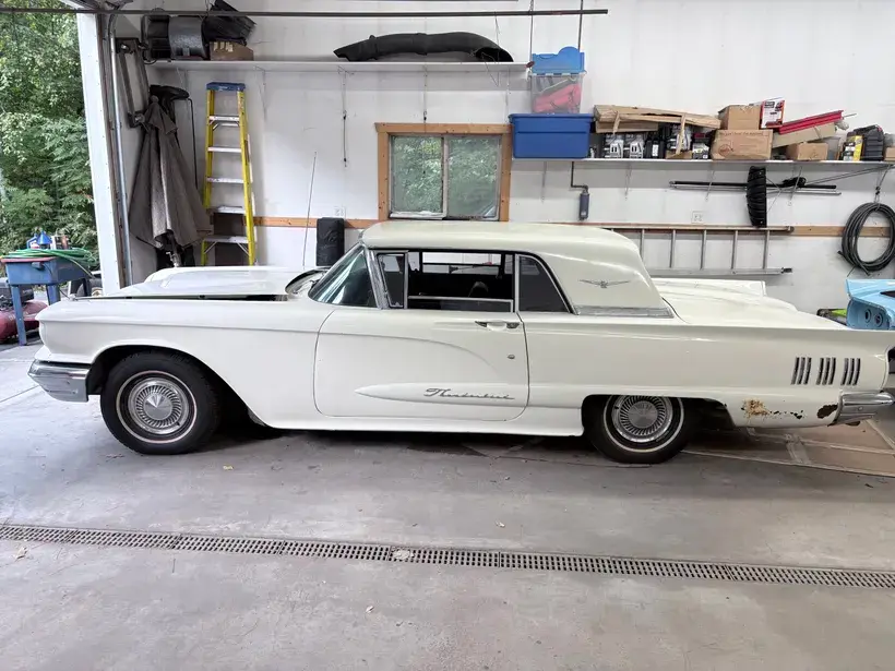 1960 Ford Thunderbird