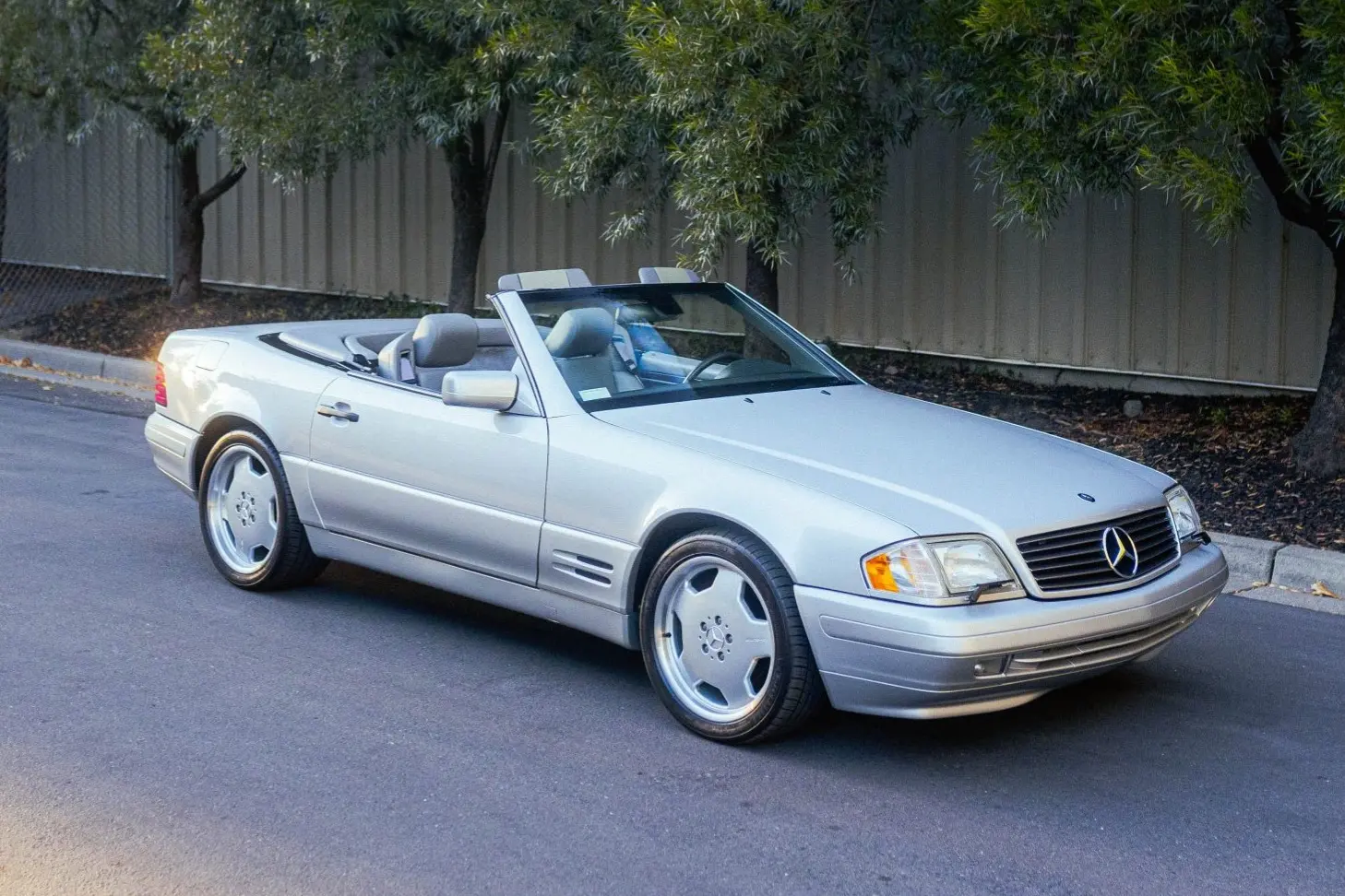 1997 Mercedes-Benz SL-Class SL500