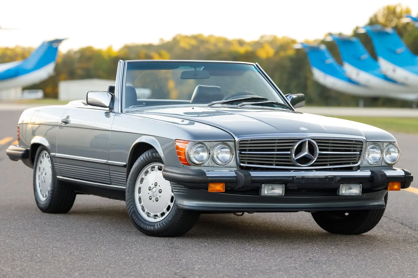 1986 Mercedes-Benz SL-Class 560SL, sold Oct 2026