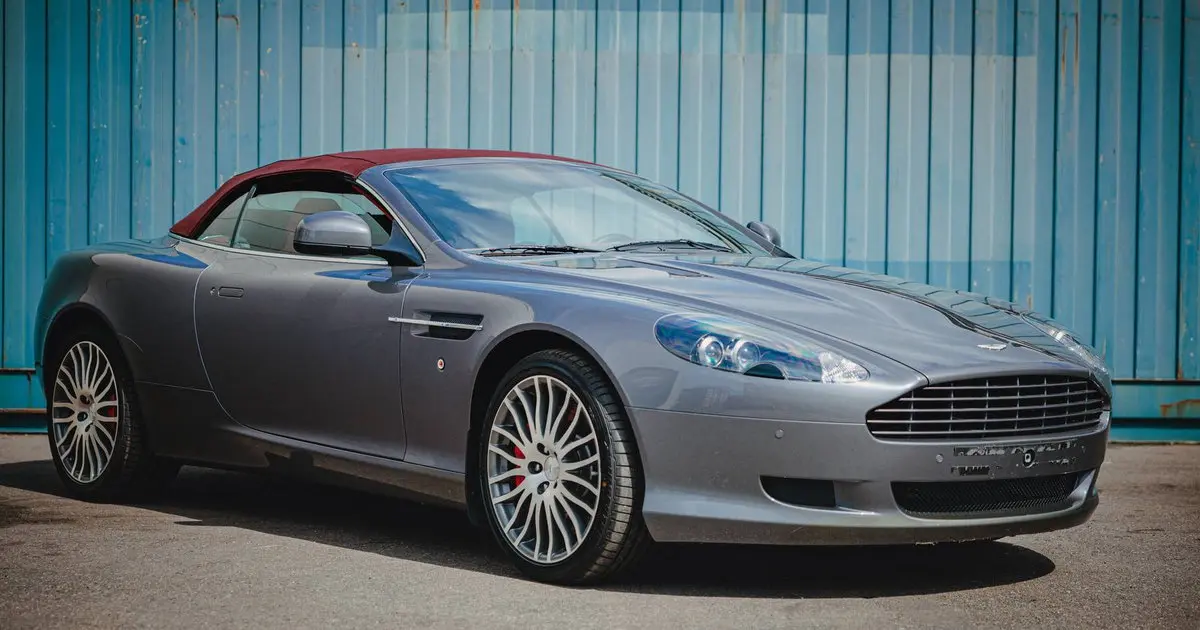 2010 Aston Martin DB9 Volante