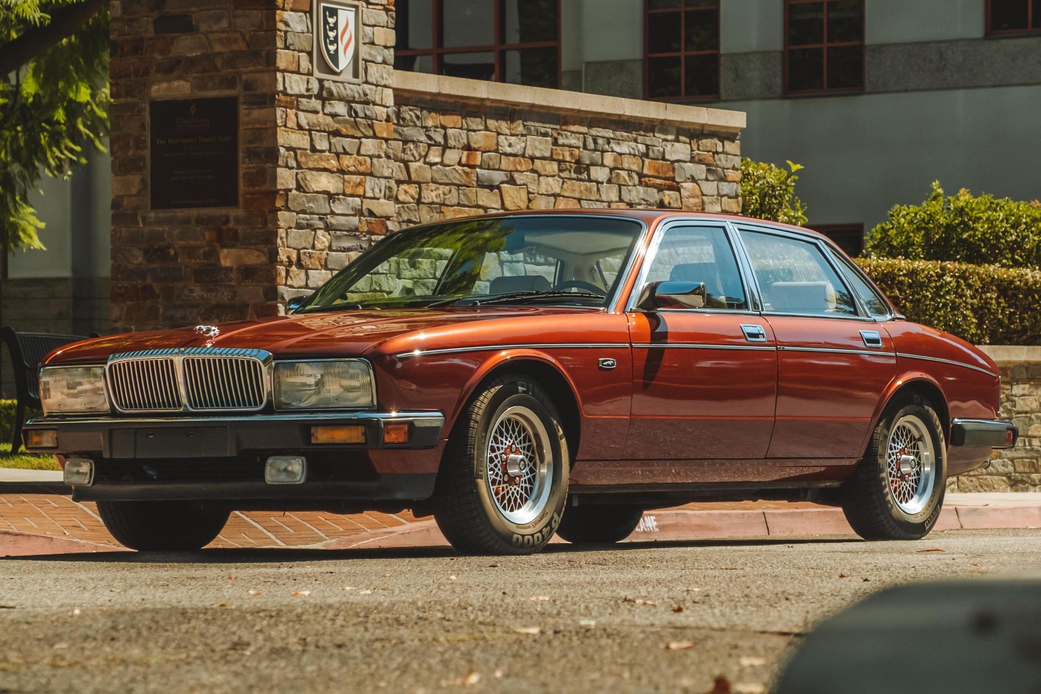 1990 Jaguar XJ