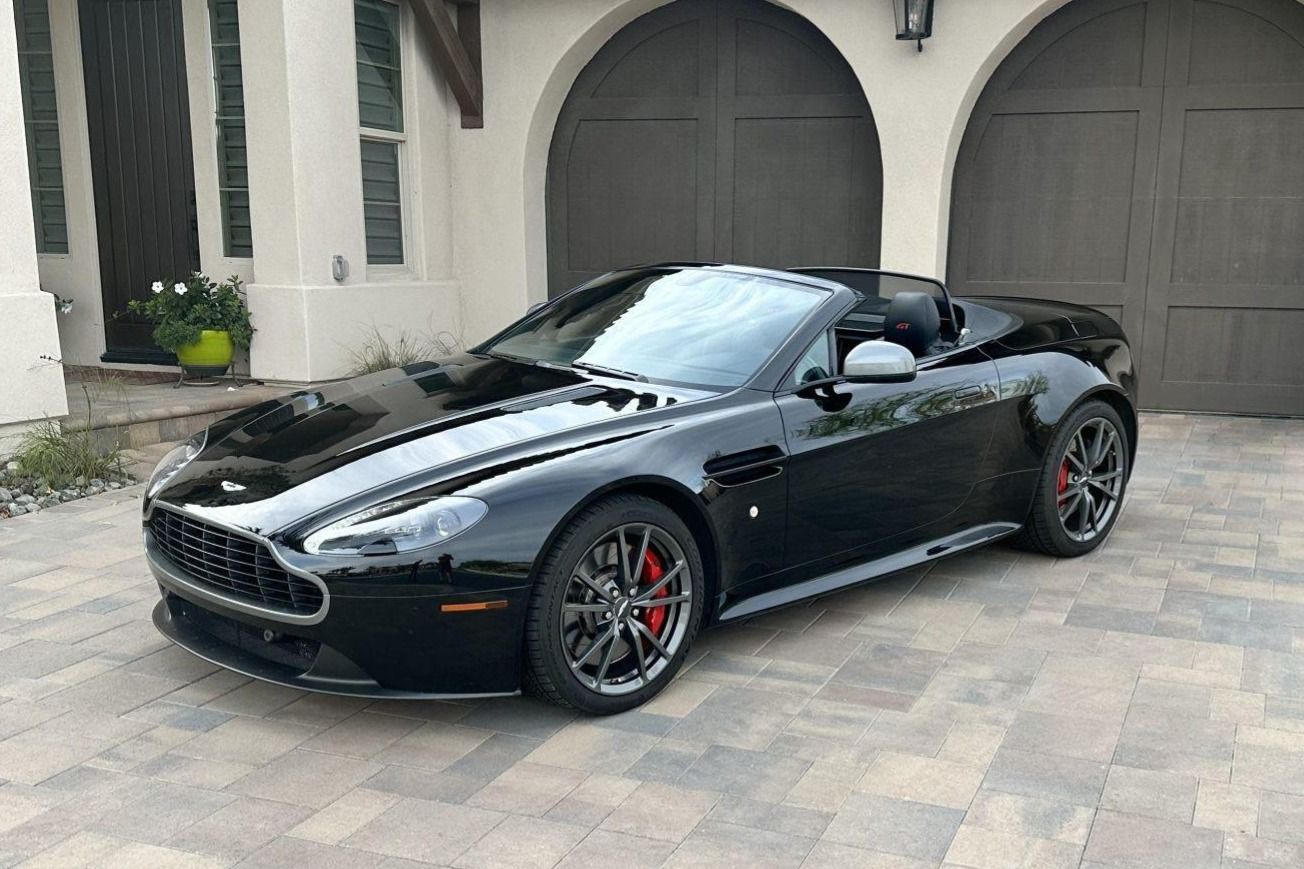 2015 Aston Martin Vantage Vantage GT Roadster
