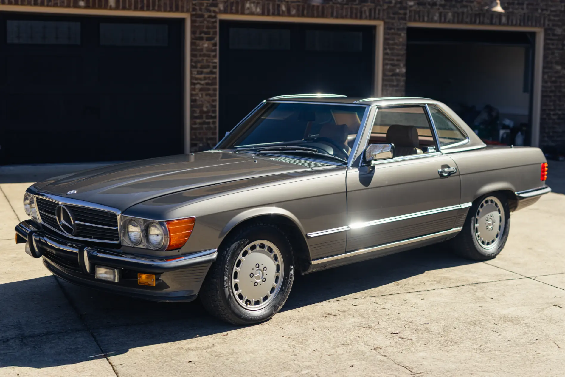 1988 Mercedes-Benz SL-Class 560SL