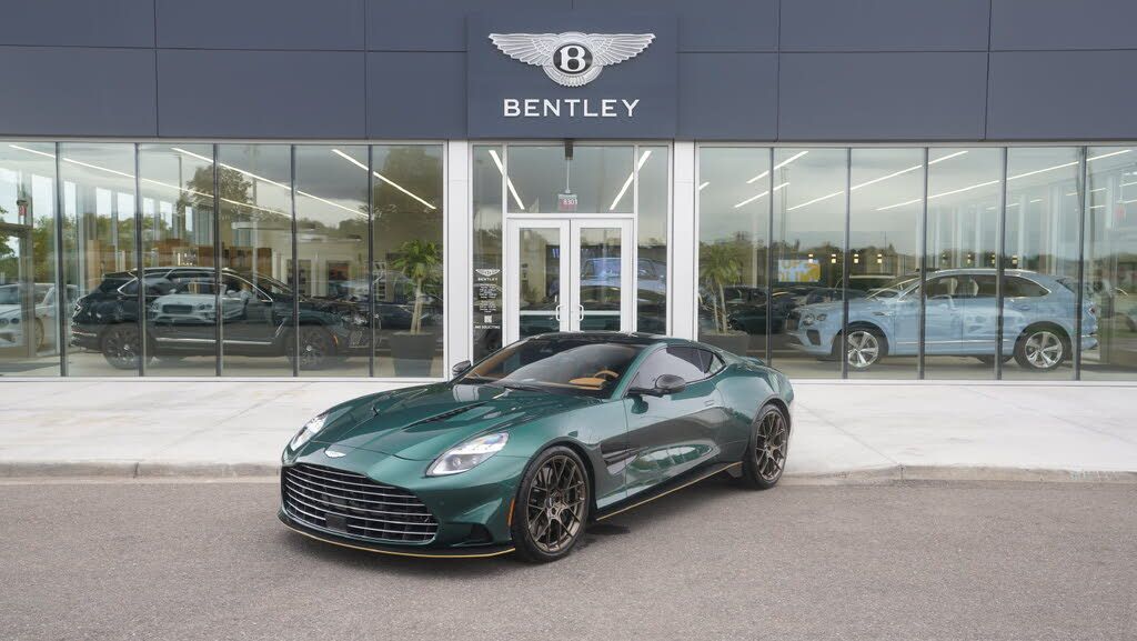 2025 Aston Martin Vanquish Coupe