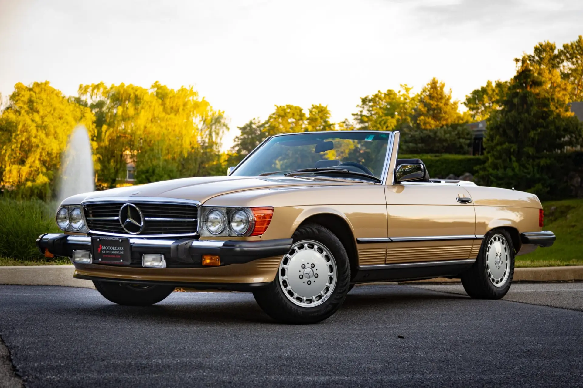 1988 Mercedes-Benz SL-Class 560SL