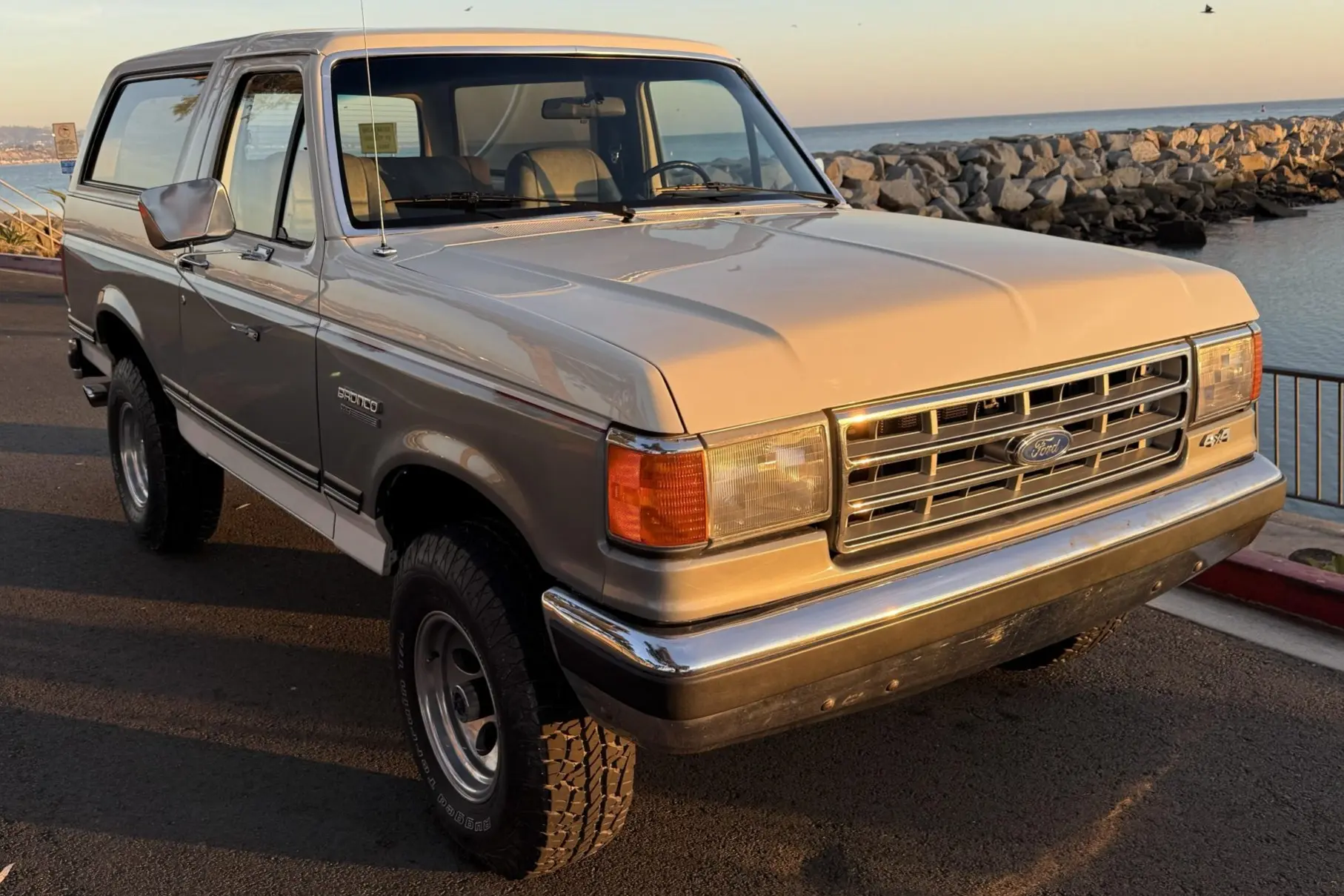 1990 Ford Bronco