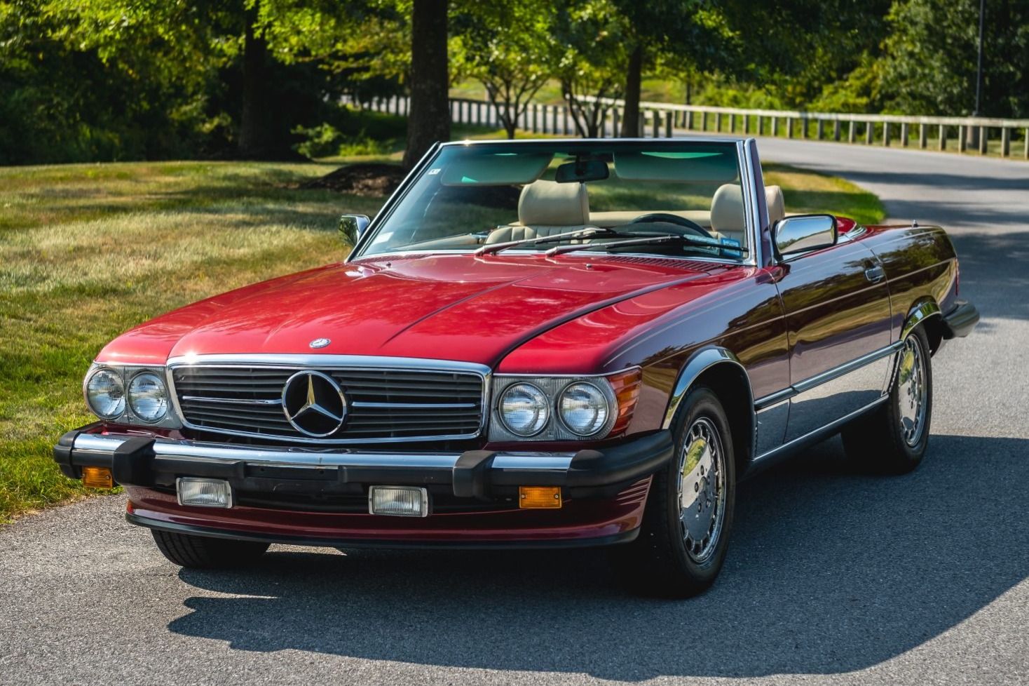 1989 Mercedes-Benz SL-Class 560SL