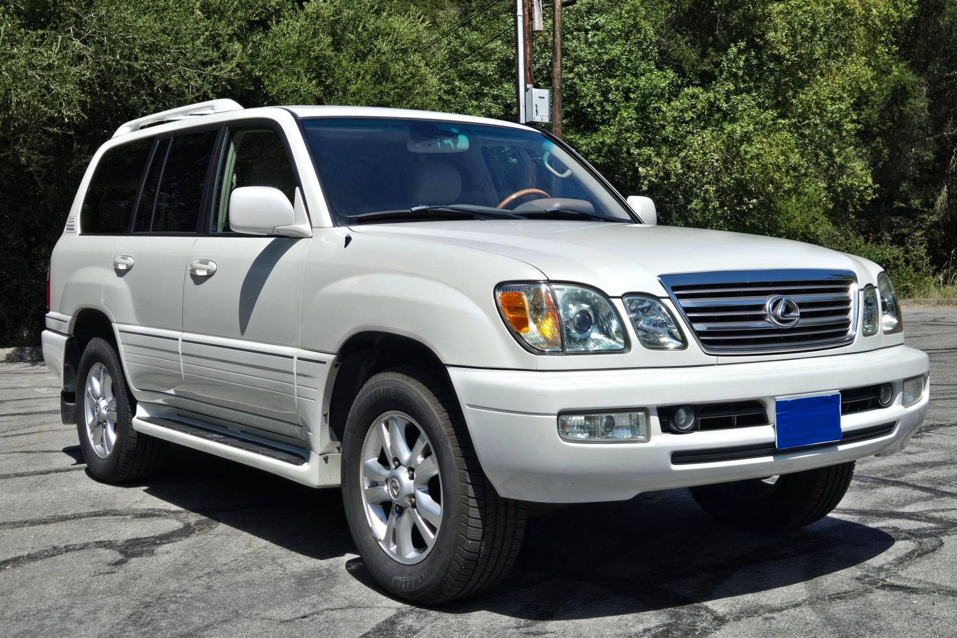 2004 Lexus LX