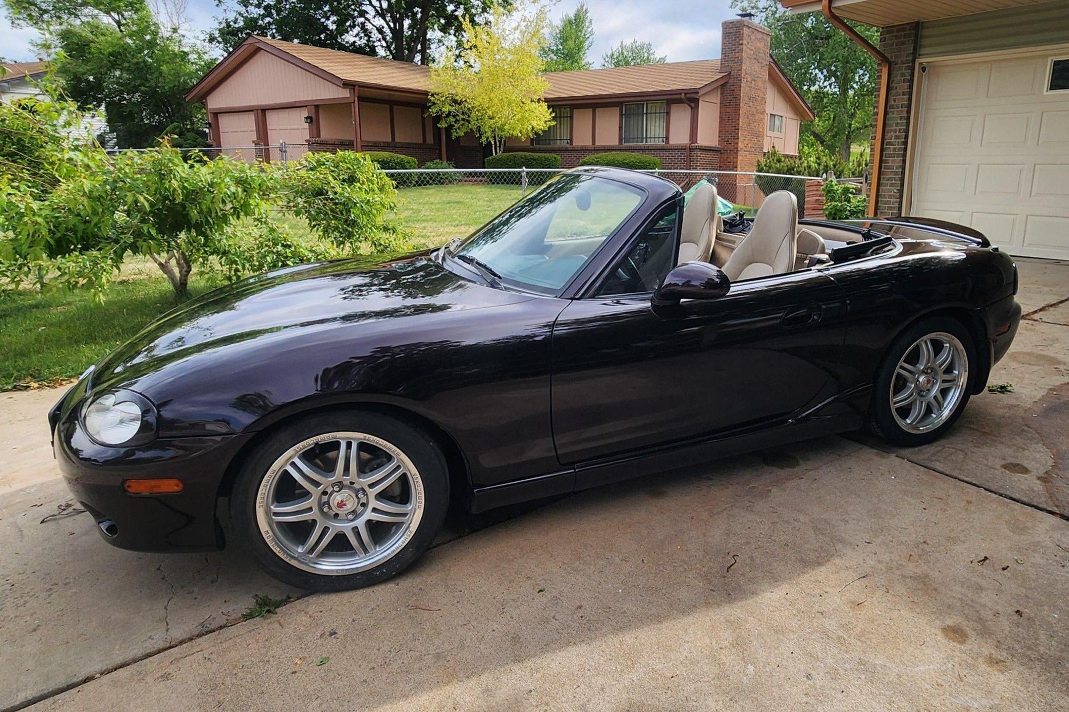 2004 Mazda MX-5 Miata
