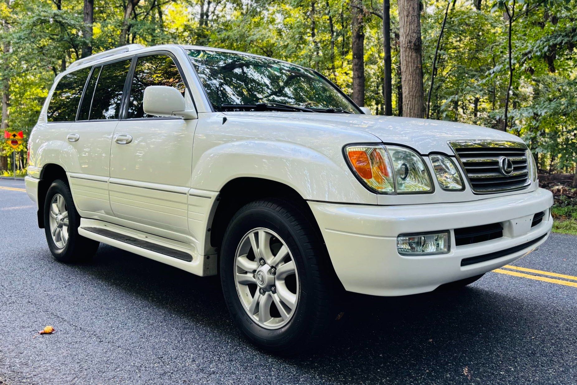 2004 Lexus LX
