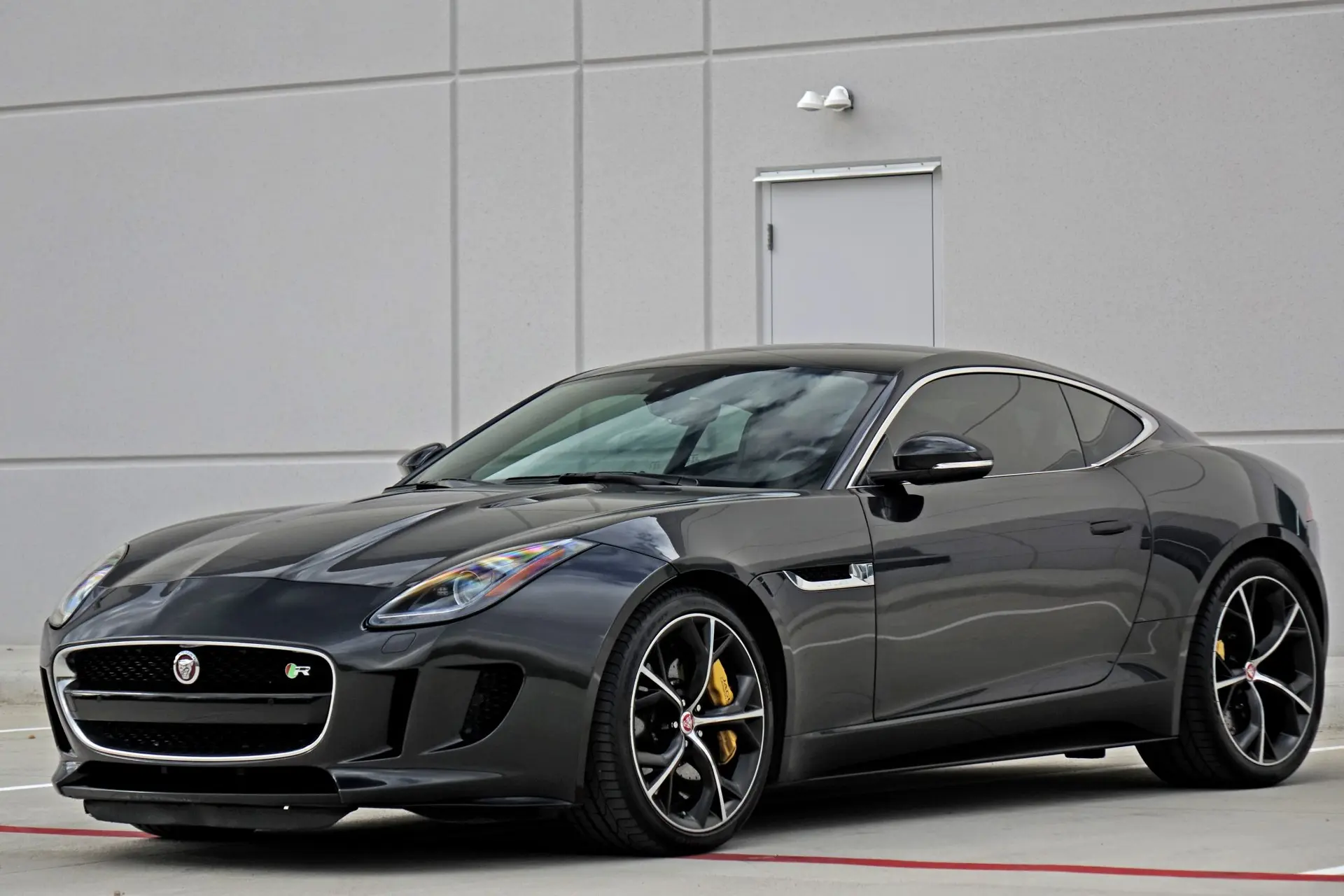 2015 Jaguar F-Type R Coupe