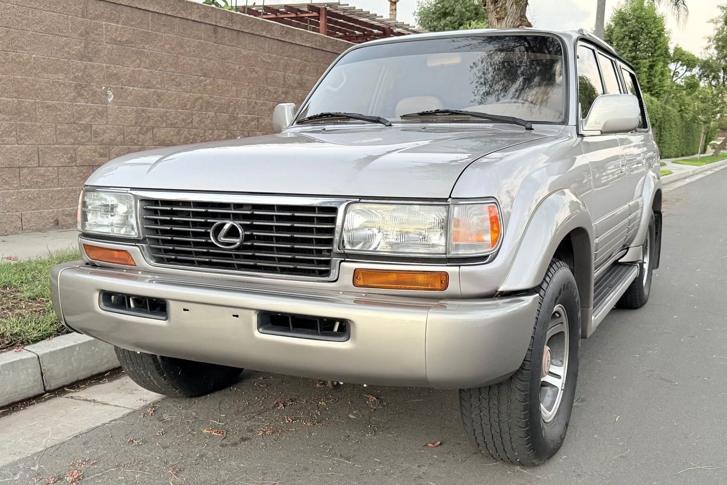 1997 Lexus LX